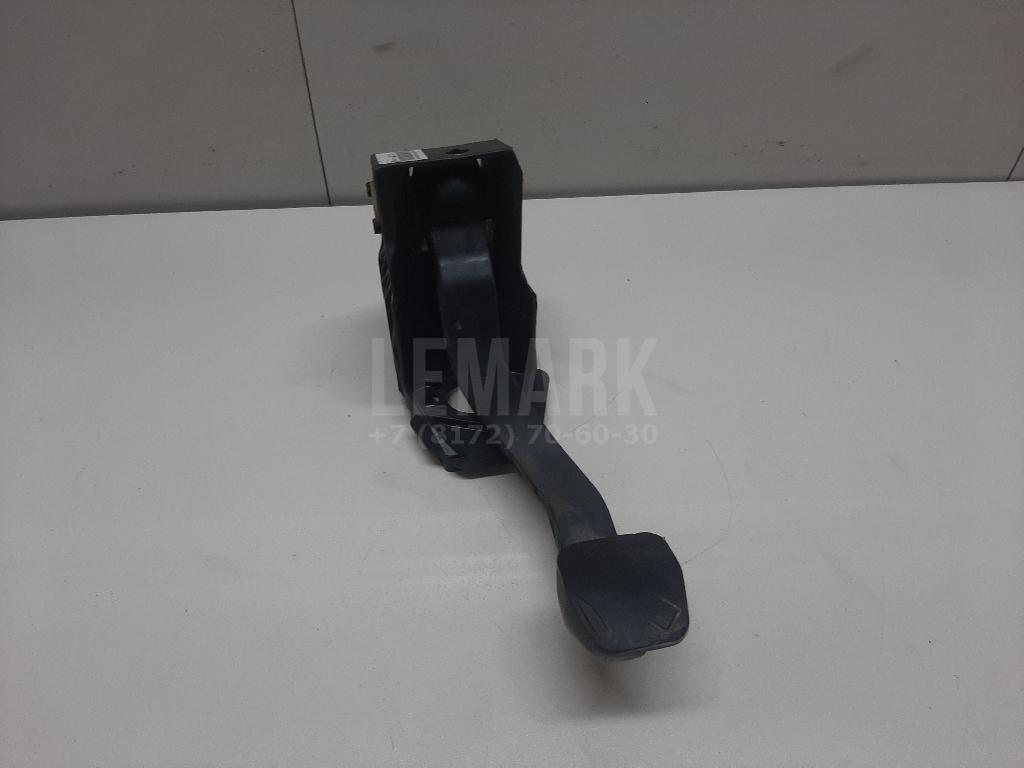 Педаль сцепления 6RU721321 VAG