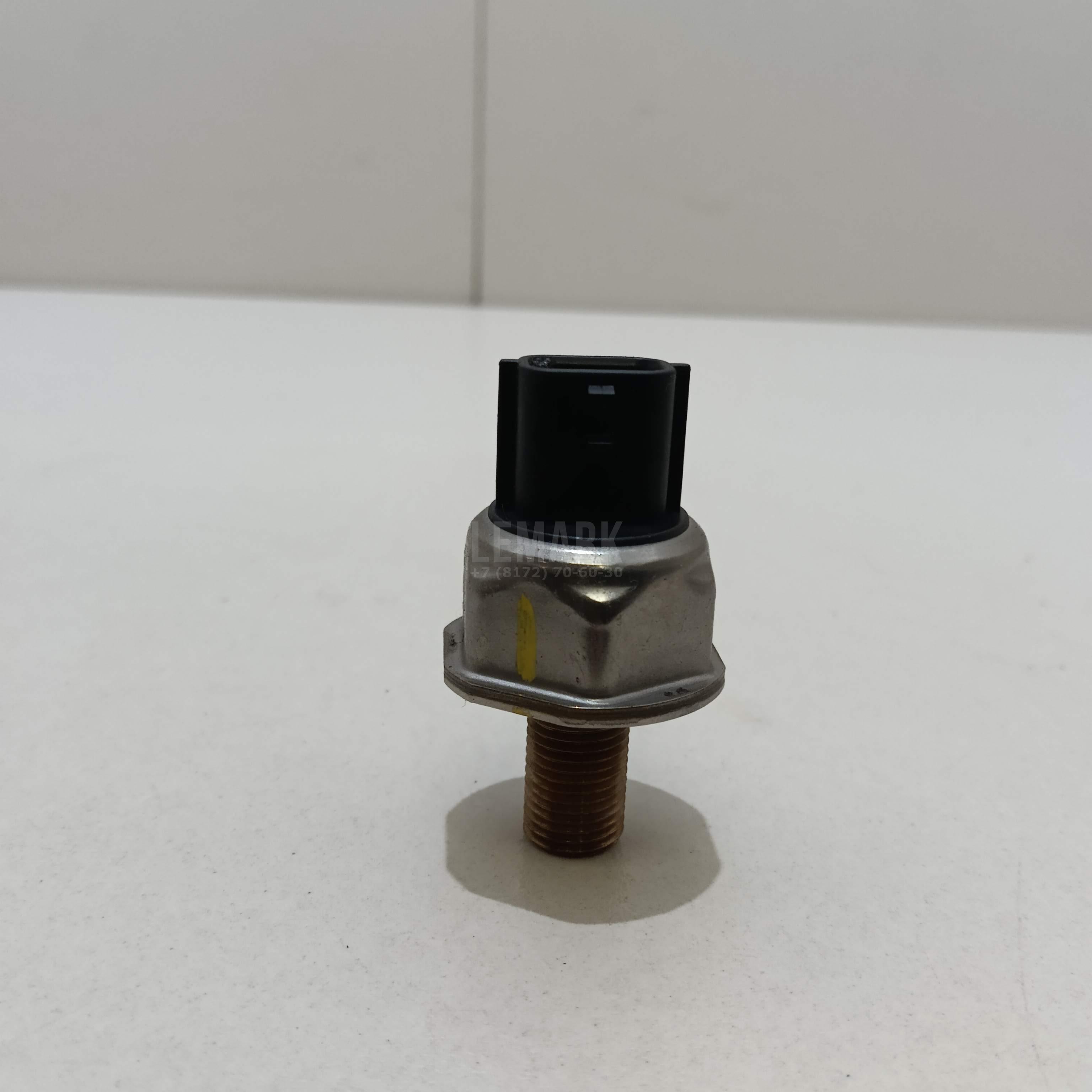 Датчик давления топлива 166381TT0A Nissan