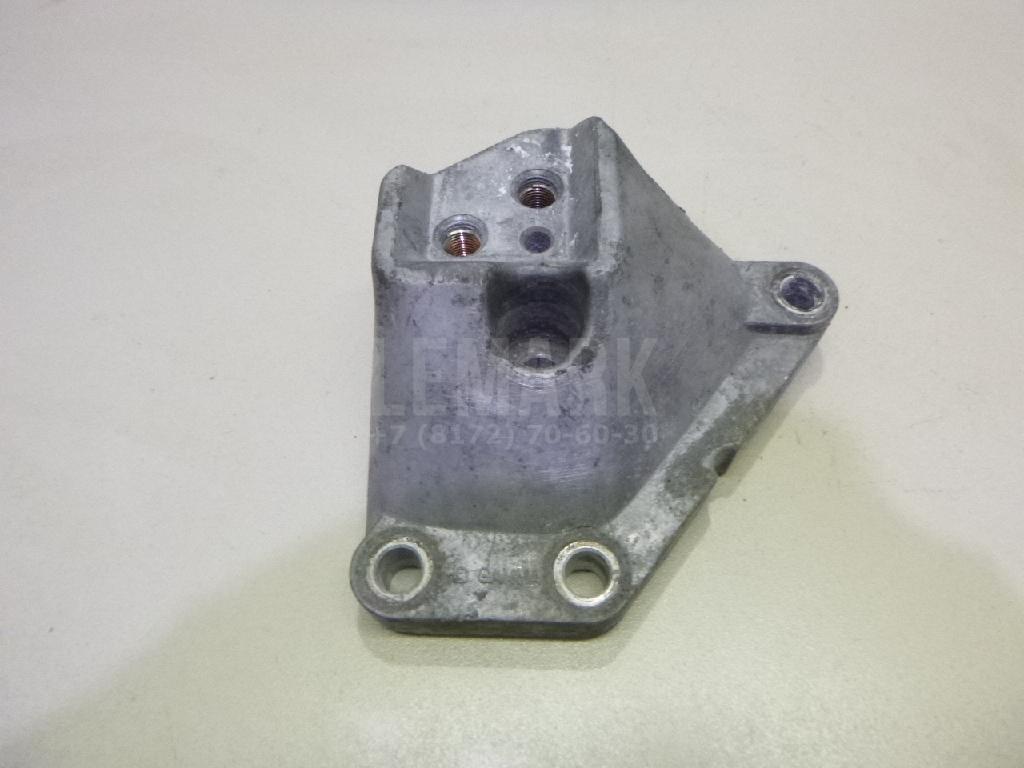 Кронштейн КПП 4521023010 Hyundai-Kia