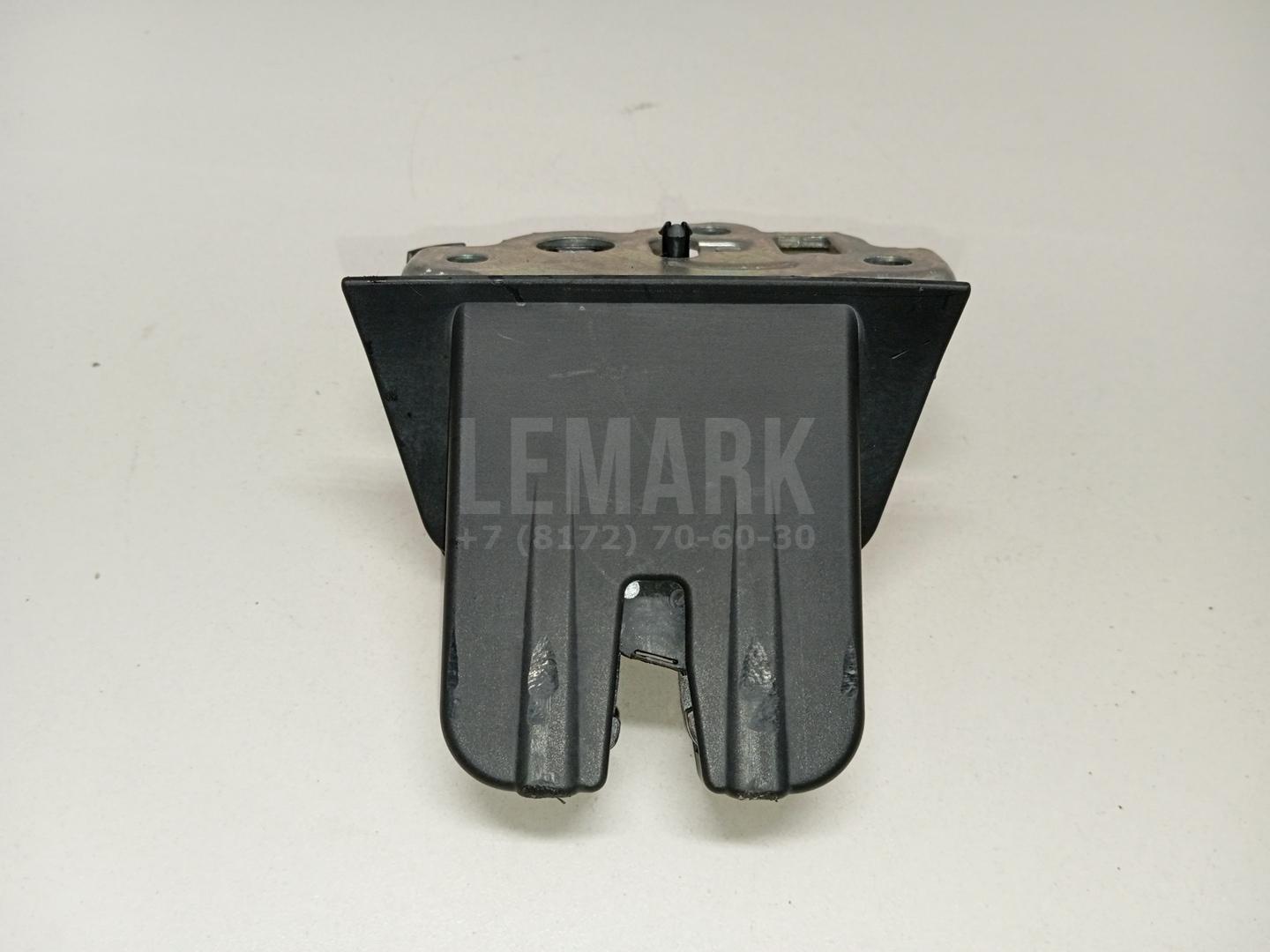 Замок багажника 8R0827505 VAG