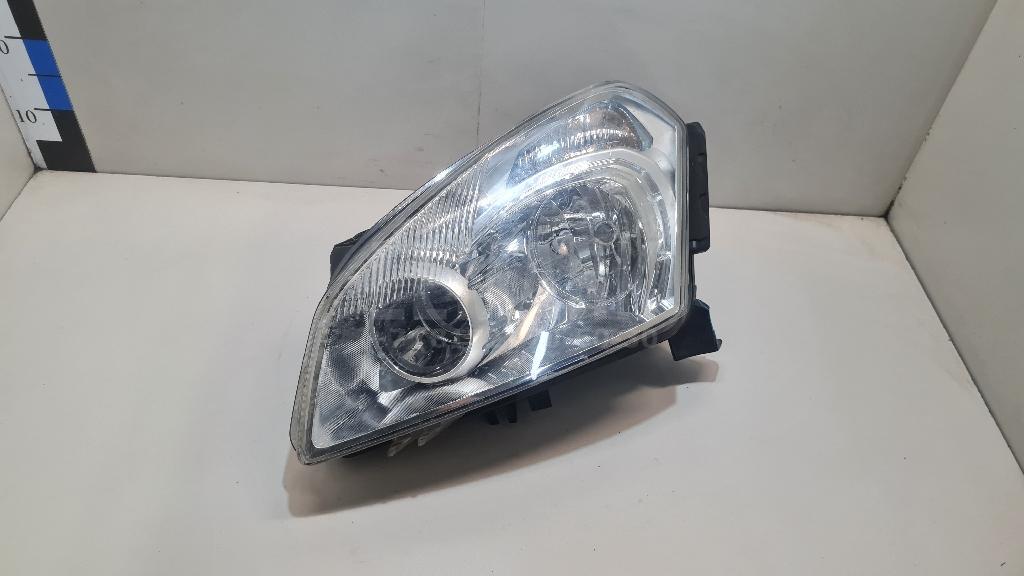 Фара левая 26060JD00A Nissan