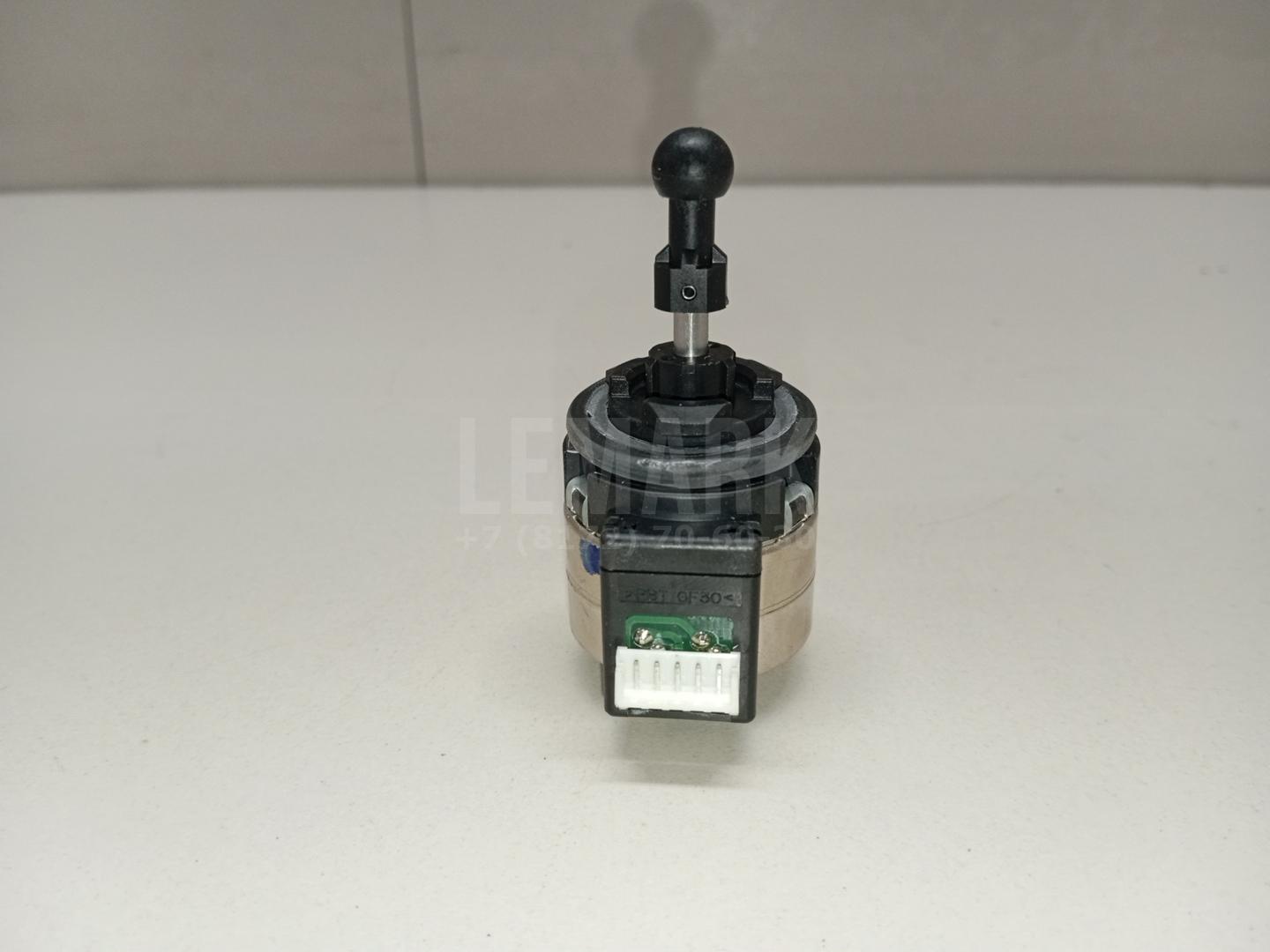 Моторчик корректора фары 7L6941295 VAG