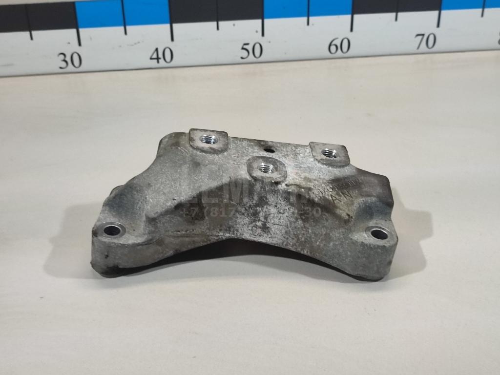 Кронштейн опоры двигателя 1K0199117AN VAG