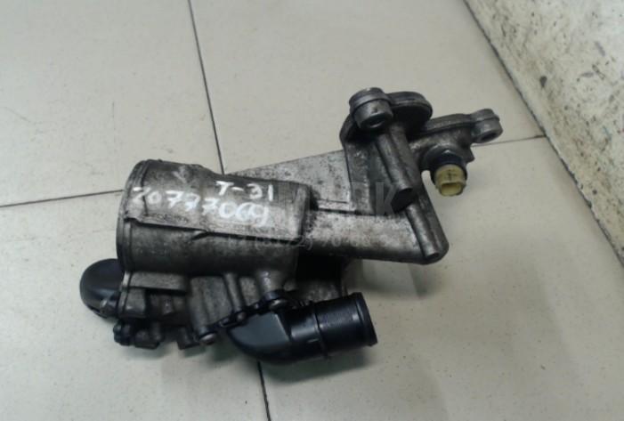 Корпус масляного фильтра 1520000Q0F Nissan