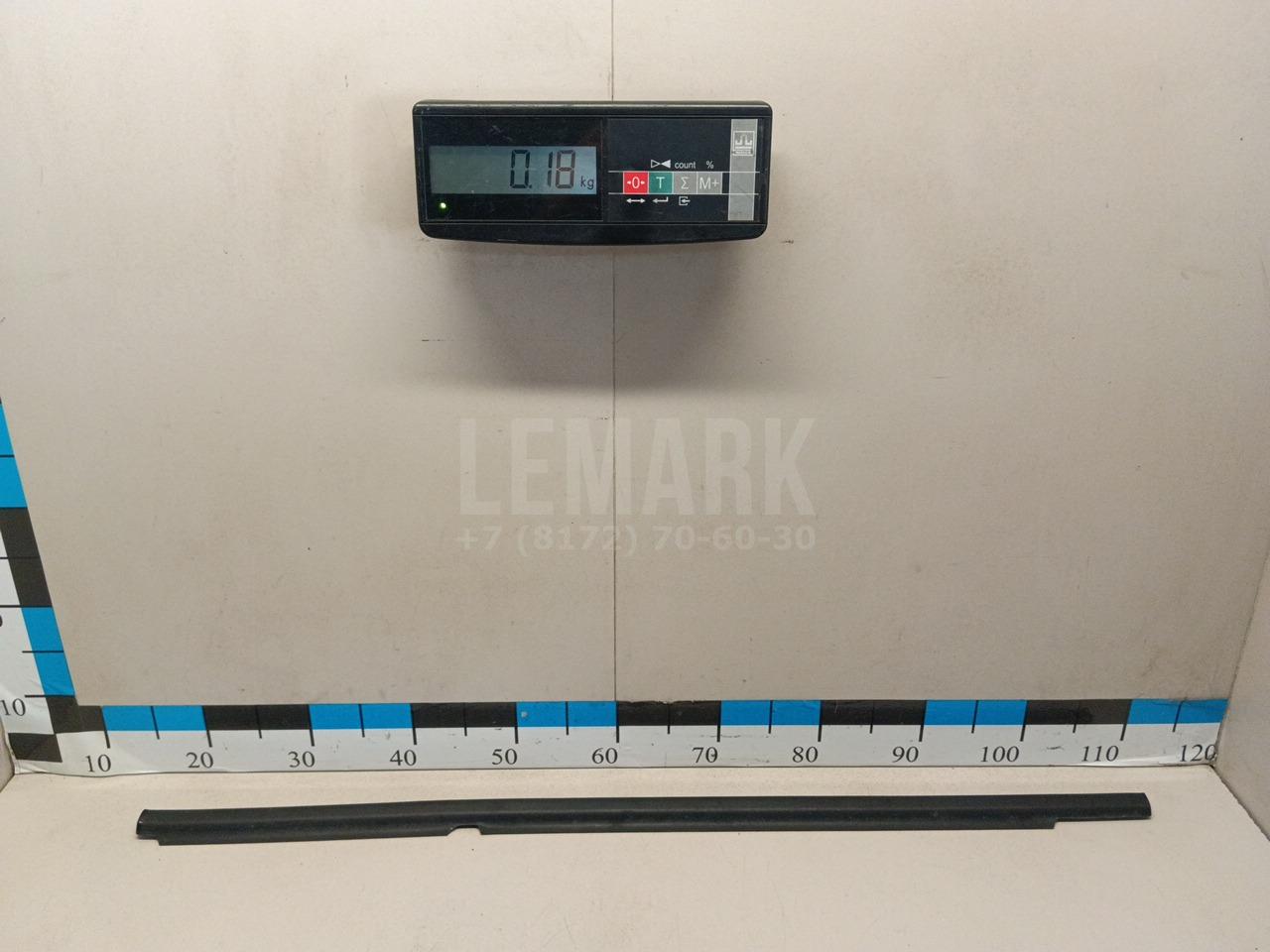 Накладка стекла заднего левого 5N0839477A5AP VAG