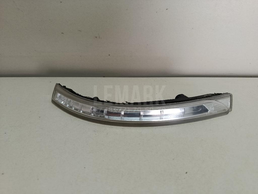 Повторитель в зеркало 876243W100 Hyundai-Kia