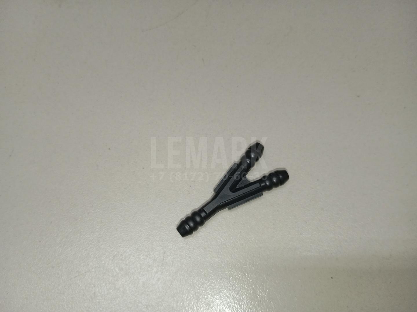 Тройник омывателя стекол 1J0955873D VAG