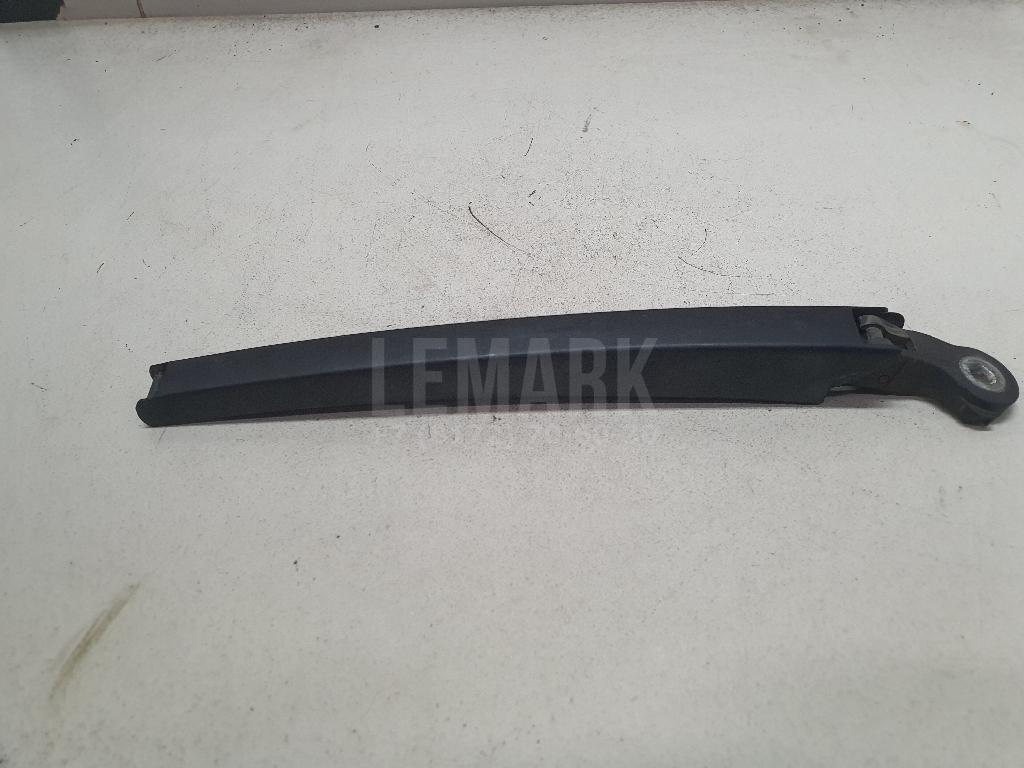 Поводок стеклоочистителя заднего 1T0955707C VAG