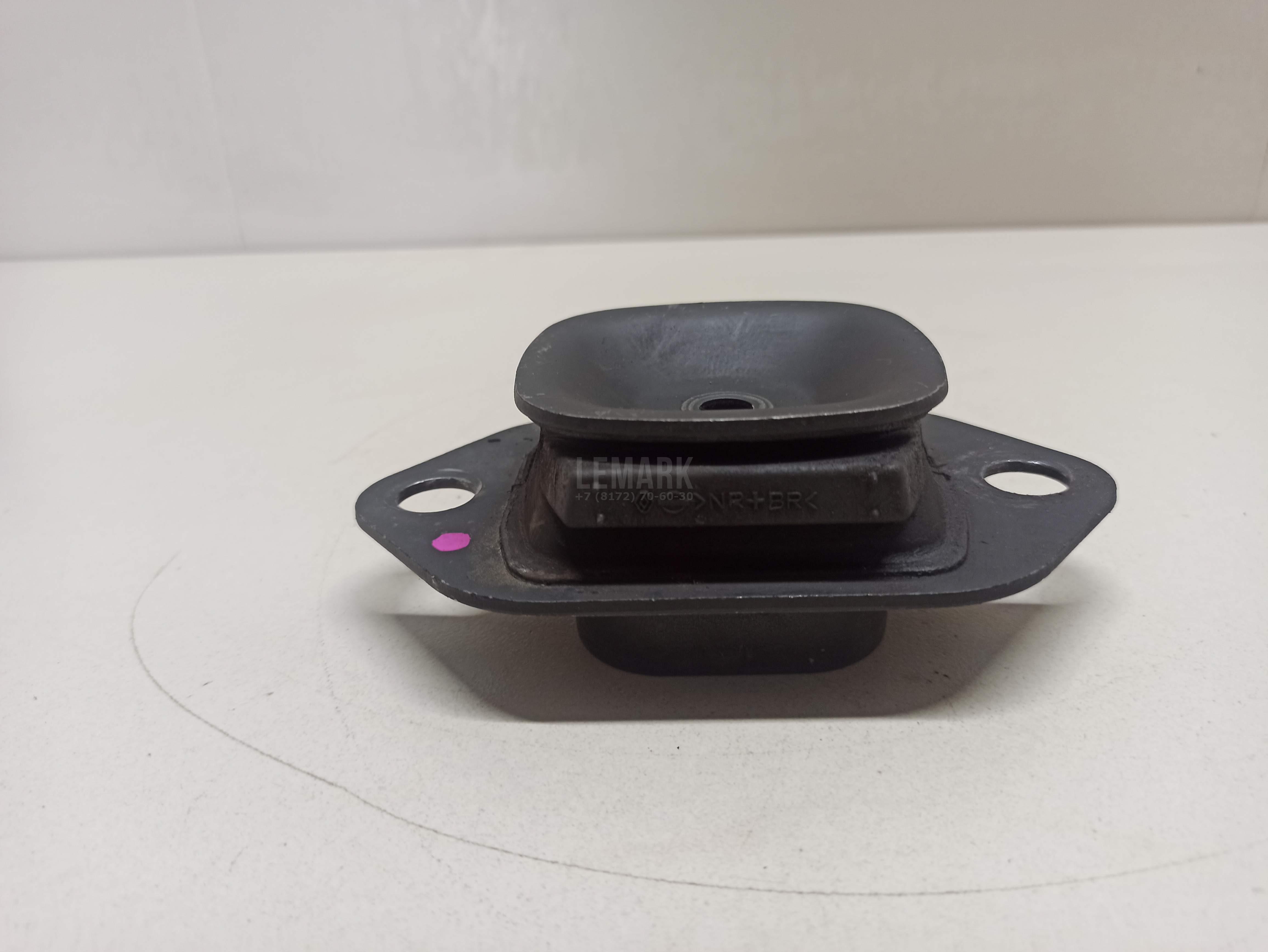 Опора двигателя левая 112204BB0A Nissan