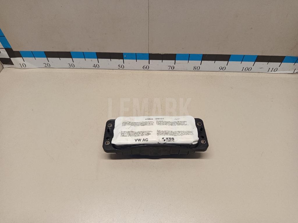 Подушка безопасности пассажирская (в торпедо) 8V0880204D VAG