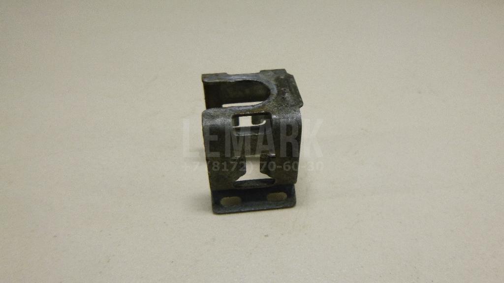 Крепеж форсунки 1429835 Ford