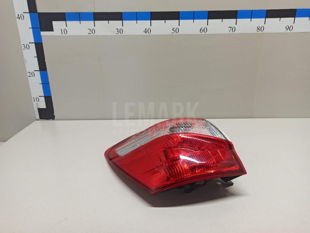 Фонарь задний наружный левый 26555BR00B Nissan