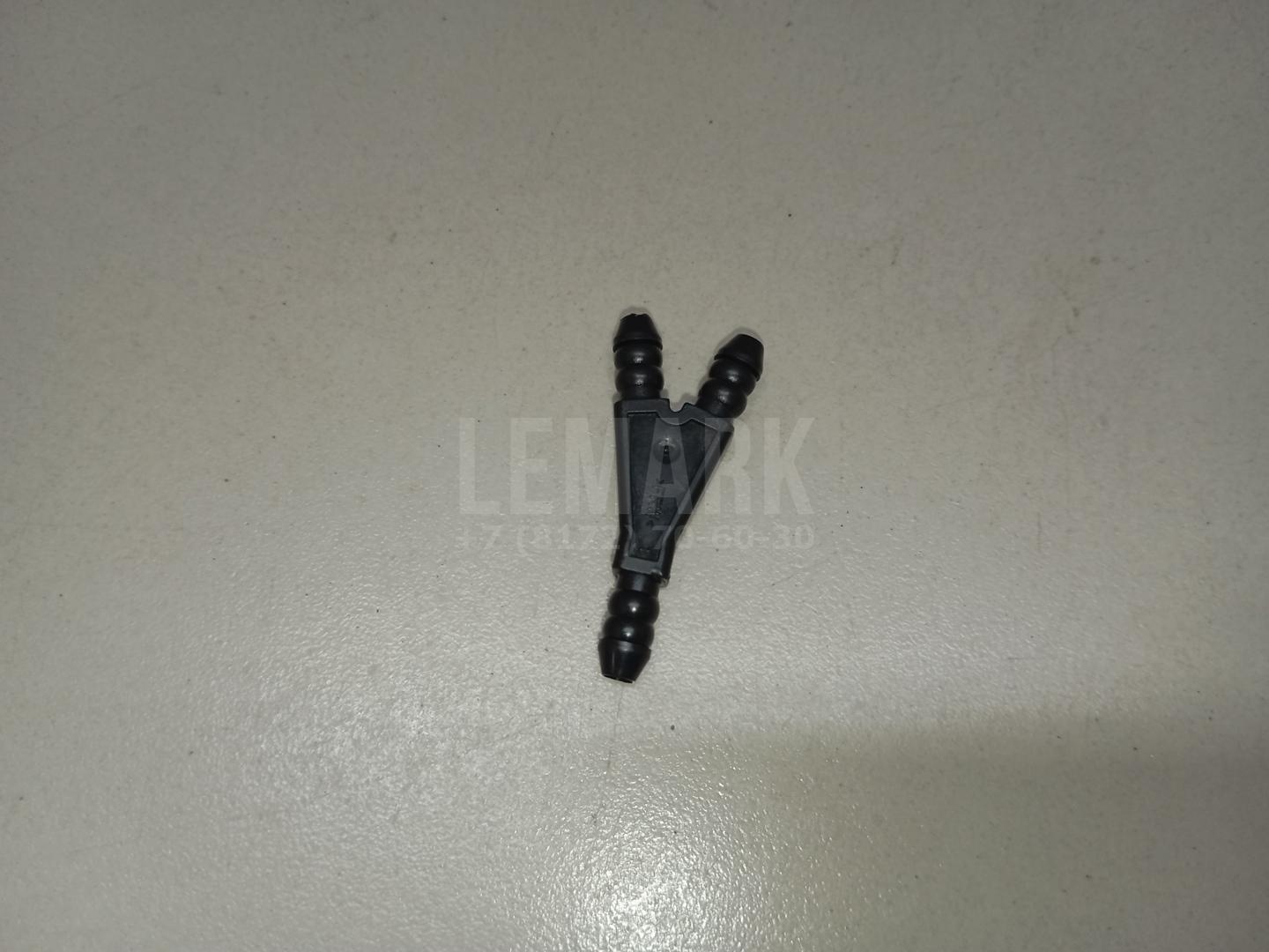 Тройник омывателя стекол 1J0955873D VAG