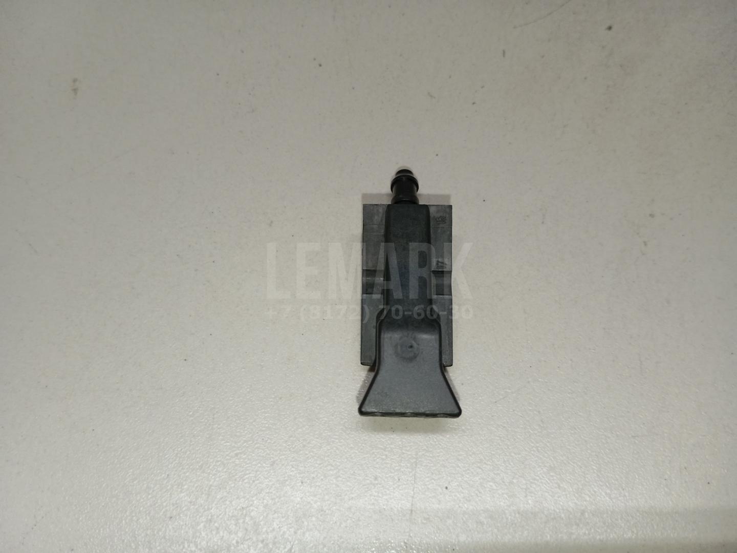 Форсунка омывателя лобового стекла 6E0955985B VAG