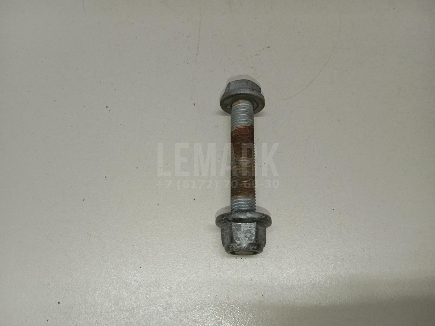 Болт переднего рычага N10421304 VAG