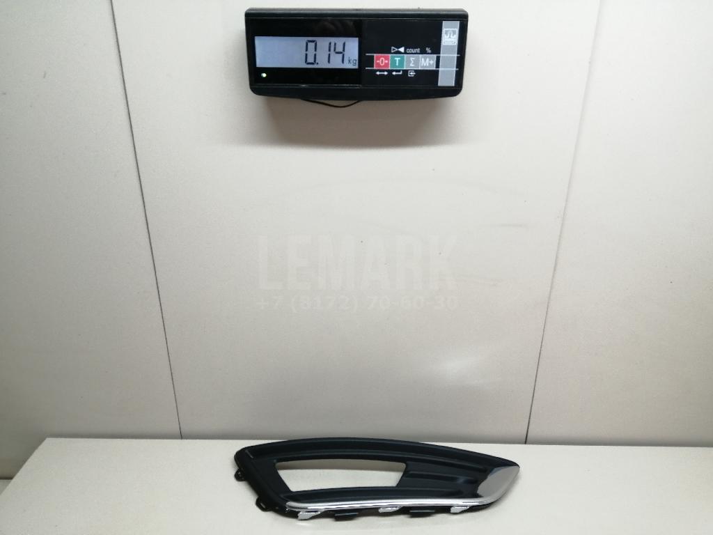 Решетка в бампер правая STFDA6219D1 SAT