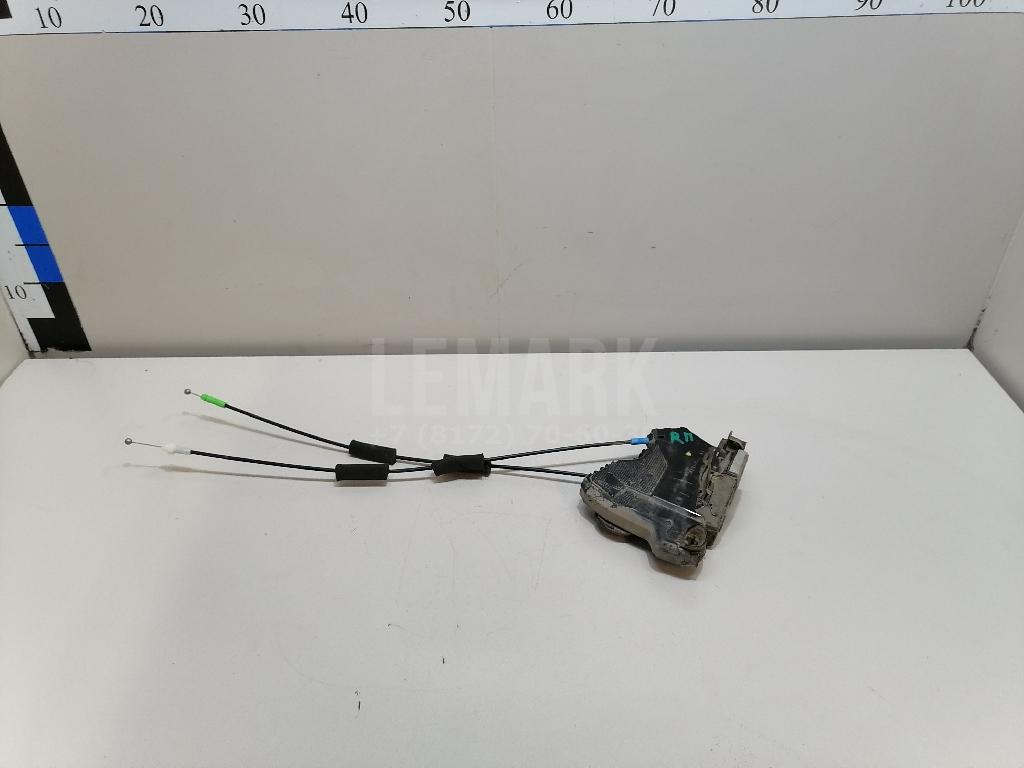 Замок двери передней правой 6903042210 Toyota