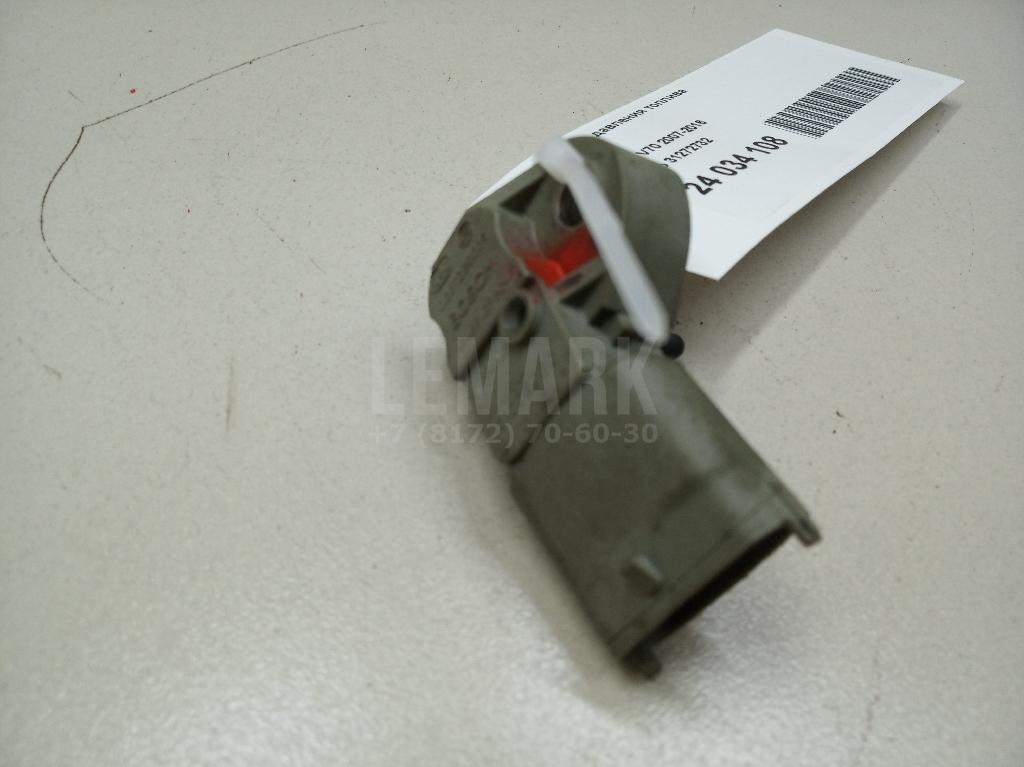 Датчик давления топлива 31272732 Volvo