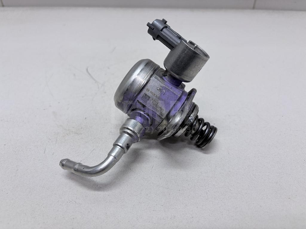 Насос (ТНВД) бензиновый 1762793 Ford