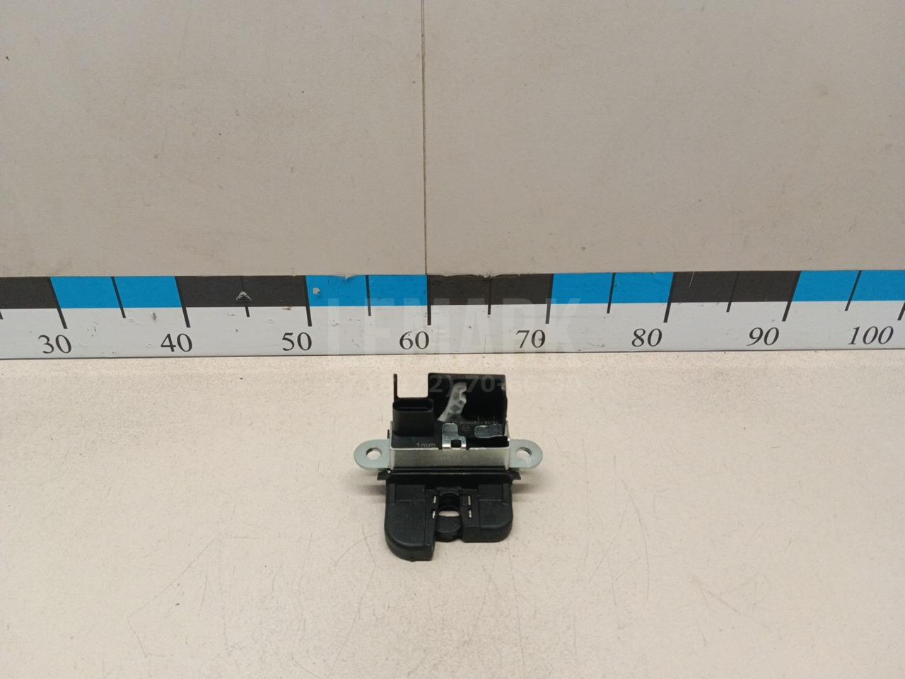 Замок багажника 5G68275059B9 VAG