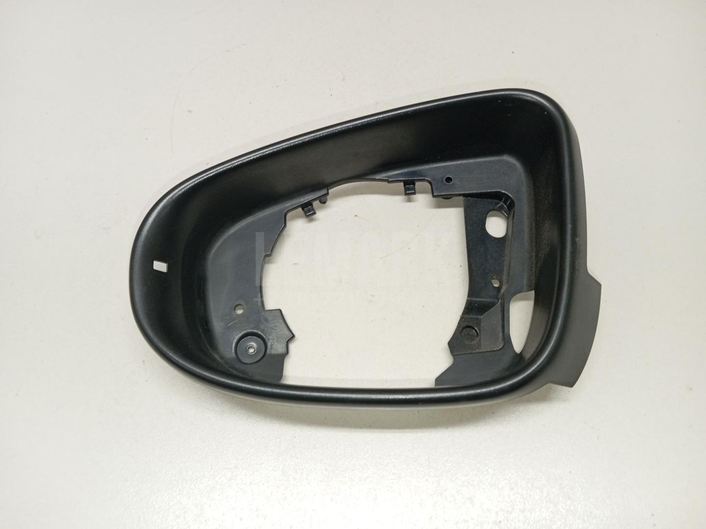 Рамка зеркала левого 6R0857601A9B9 VAG