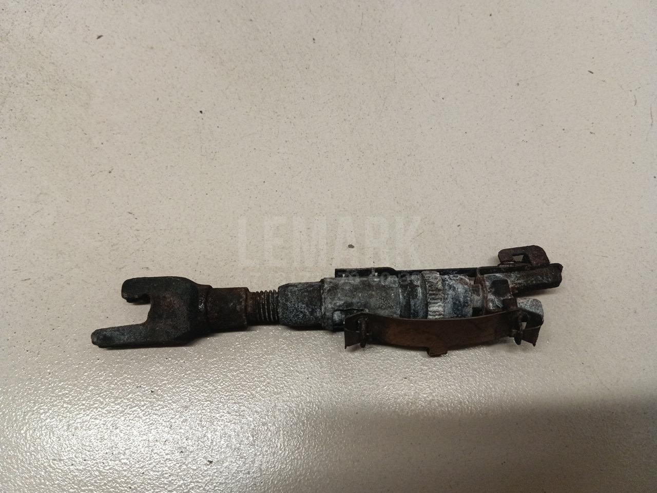 Планка регулировочная 1522225 Ford