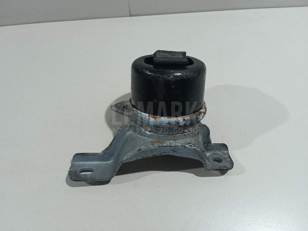 Опора двигателя правая 30671245 Volvo