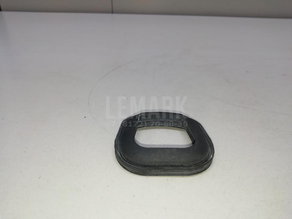 Уплотнитель (наружный) для  BMW 1-serie E87/E81 2004-2011