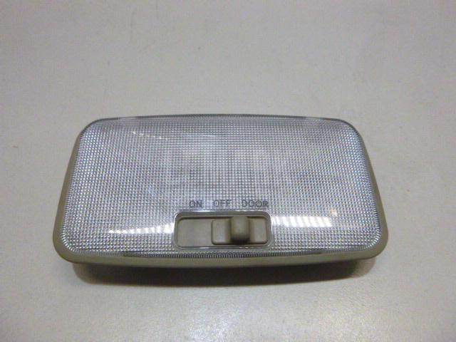 Плафон салонный 8124052040E2 Toyota