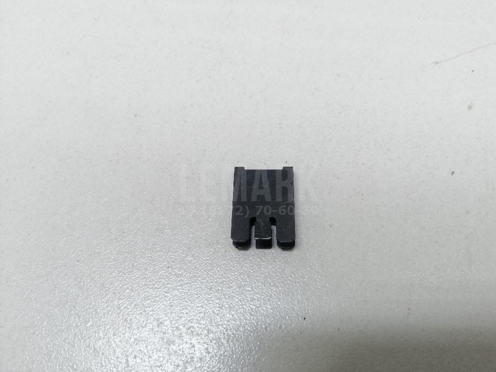 Зажим 1K0881449 VAG