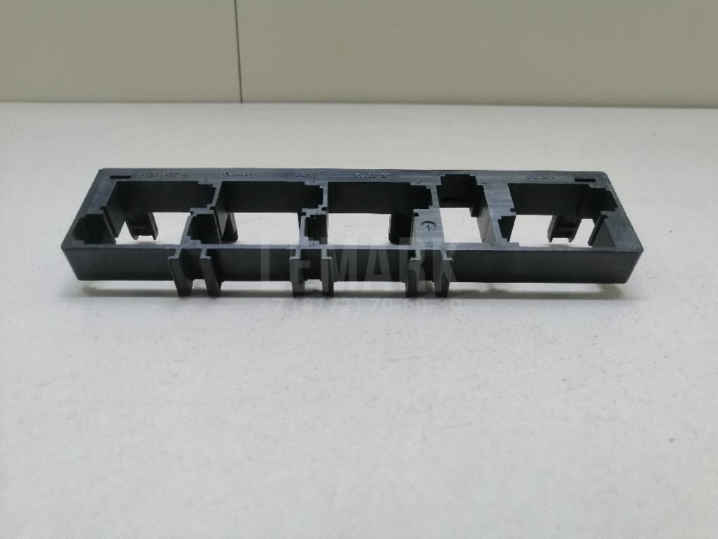Блок реле для  BMW X5 E70 2007-2013
