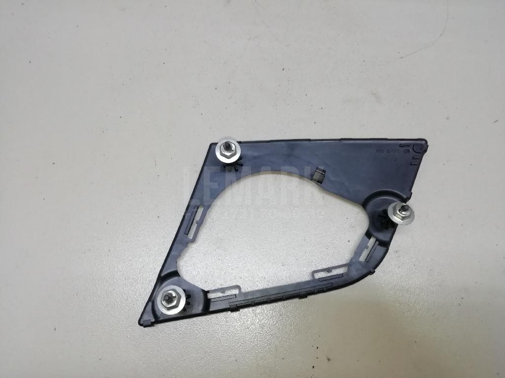 Кронштейн (сопут. товар) для  BMW 1-serie F20/F21 2011-2019