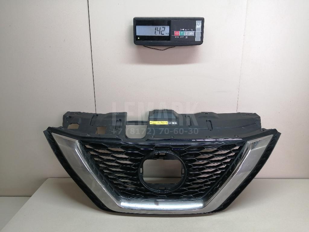 Решетка радиатора 62310HV32A Nissan