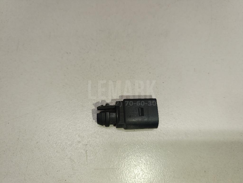 Датчик температуры воздуха 8Z0820535 VAG