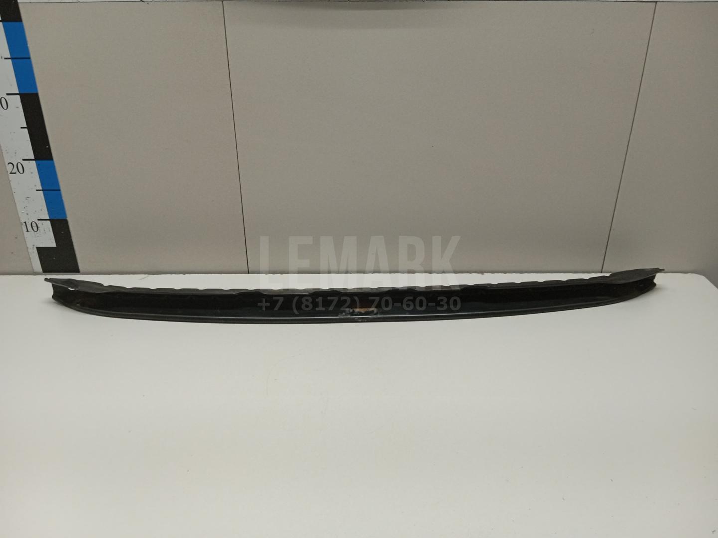 Усилитель переднего бампера 5N0807651B VAG