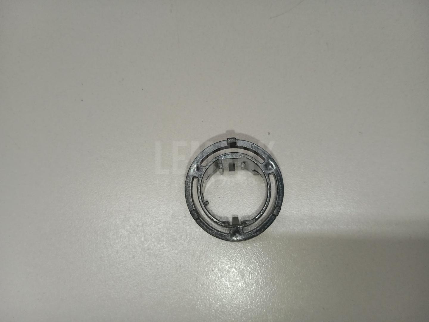 Кронштейн датчика парковки 5N0919503E VAG