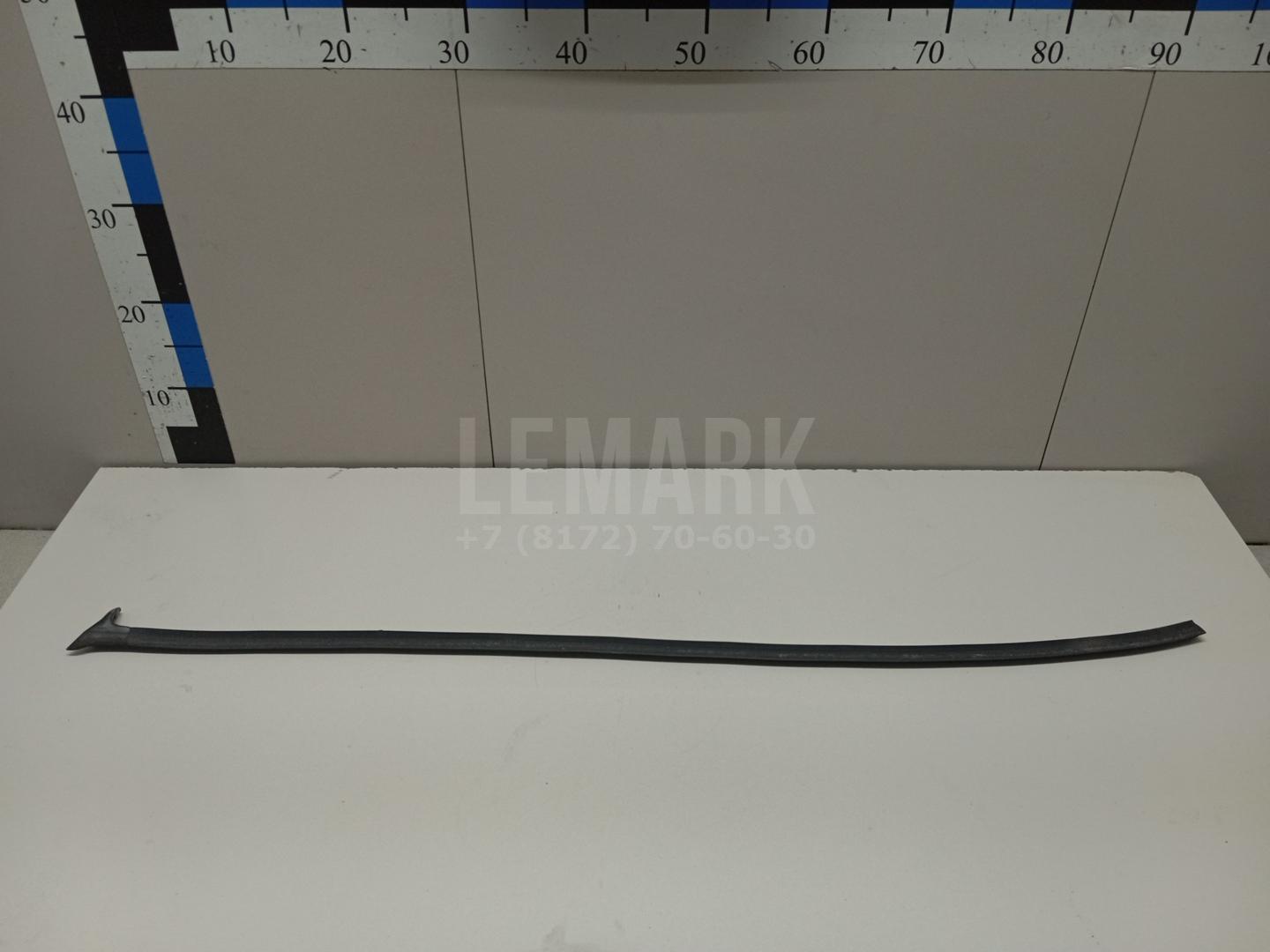 Уплотнитель двери 5K4837651B VAG