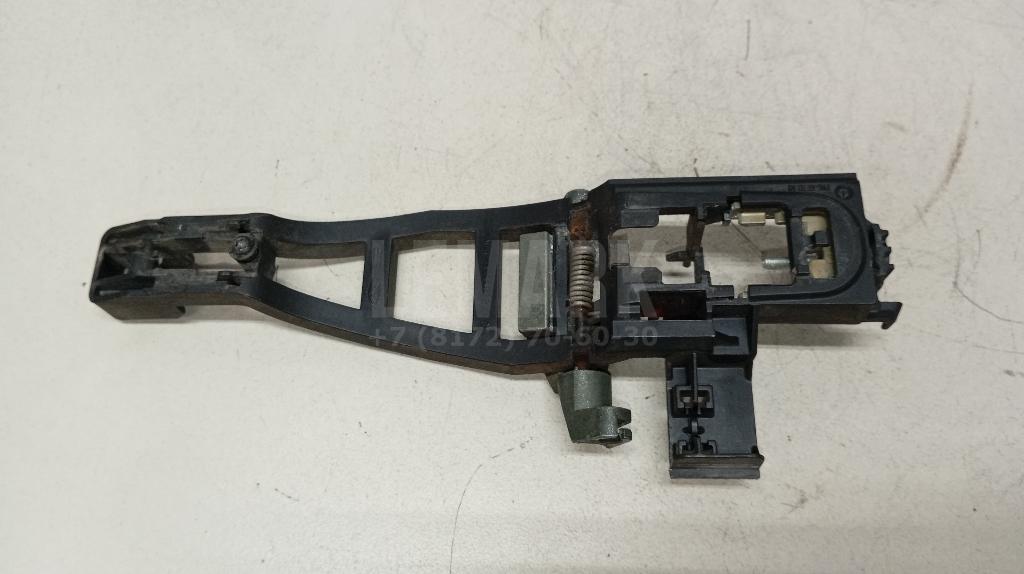 Кронштейн ручки 1480049 Ford