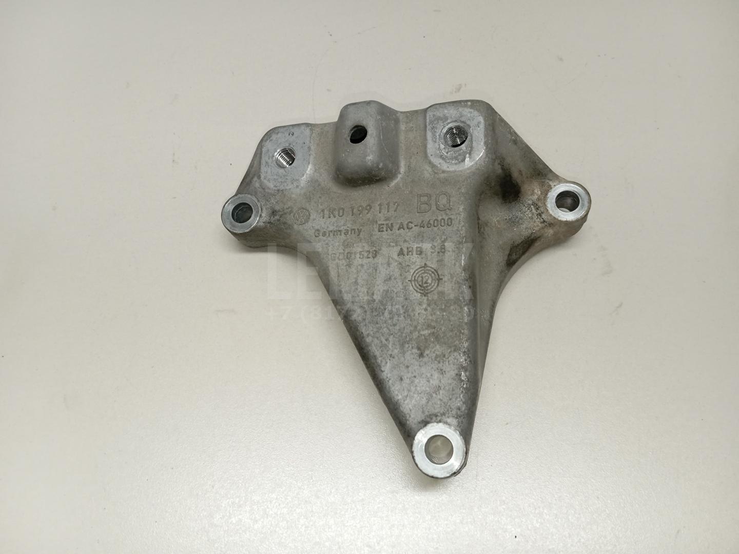 Кронштейн КПП левый 1K0199117BQ VAG