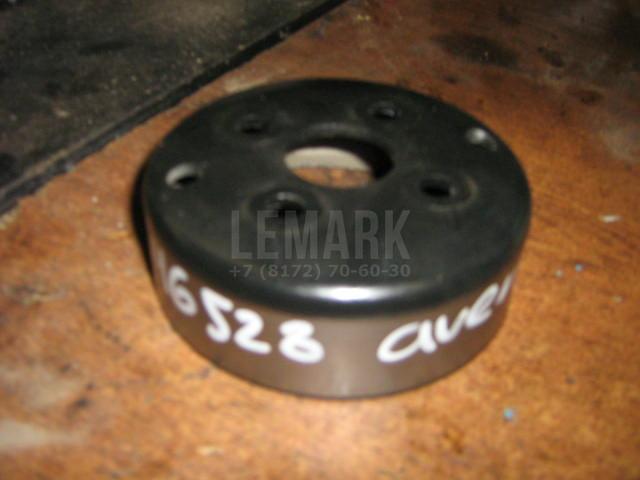 Шкив водяного насоса (помпы) 1617328020 Toyota