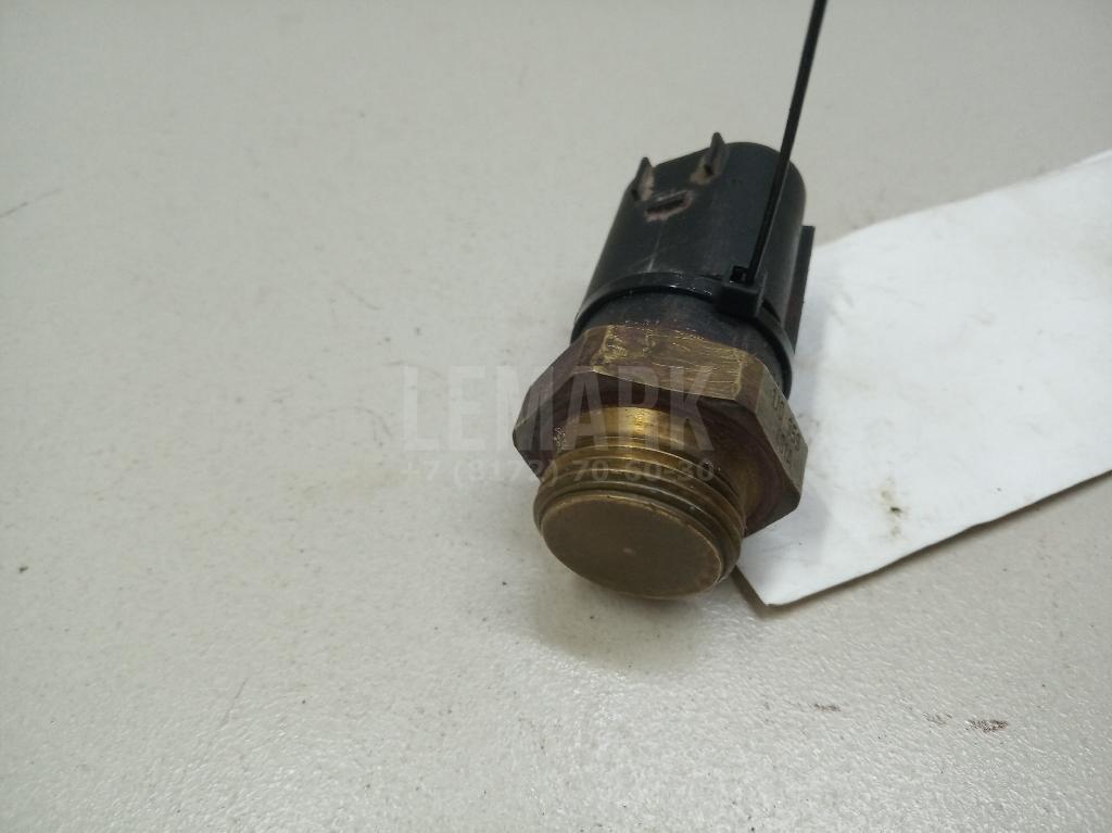 Датчик вкл.вентилятора 3х конт 1J0959481A VAG