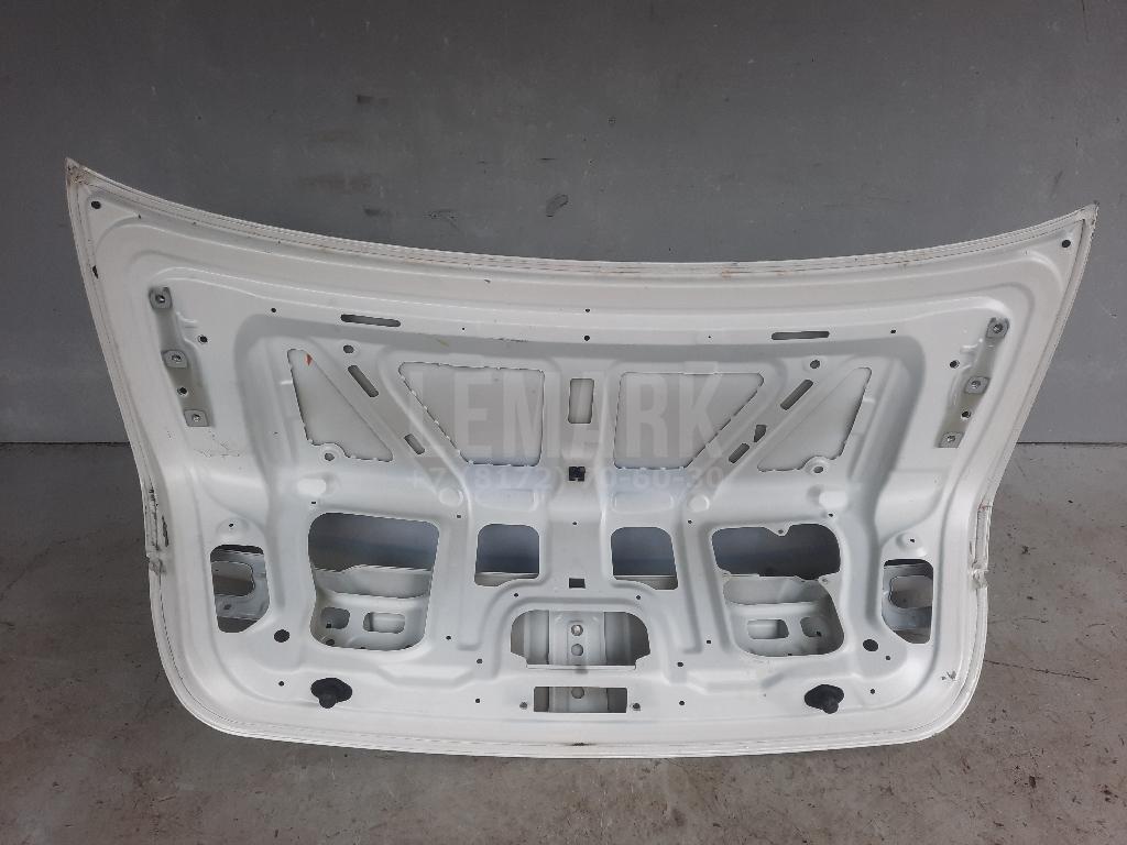 Крышка багажника для  Cadillac Escalade III 2006-2014