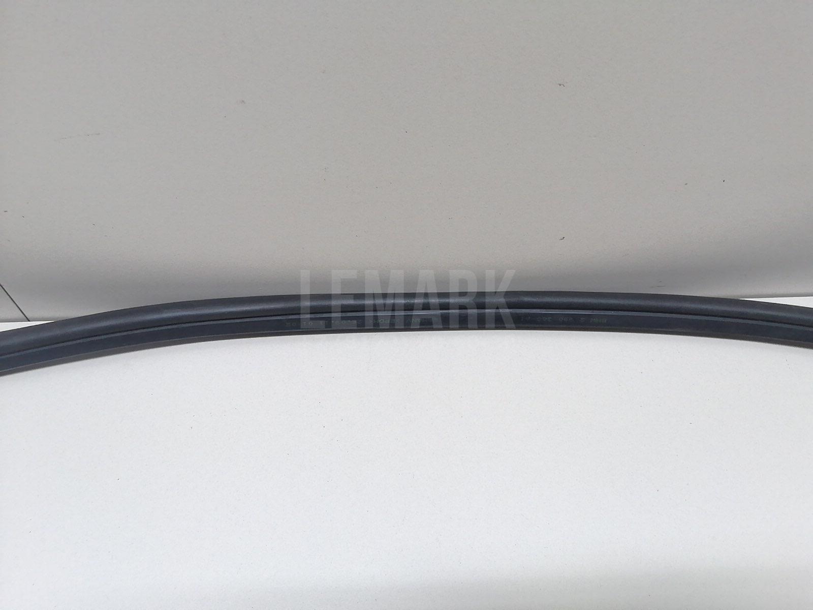 Уплотнитель капота для  BMW 7-serie G11/G12 2015-2022