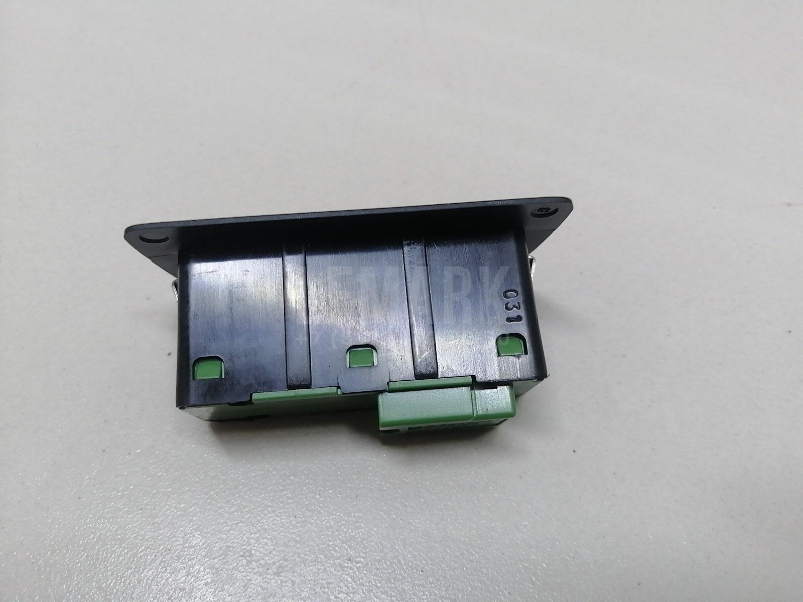 Кнопка центрального замка для  BMW X1 F48 2014-2022