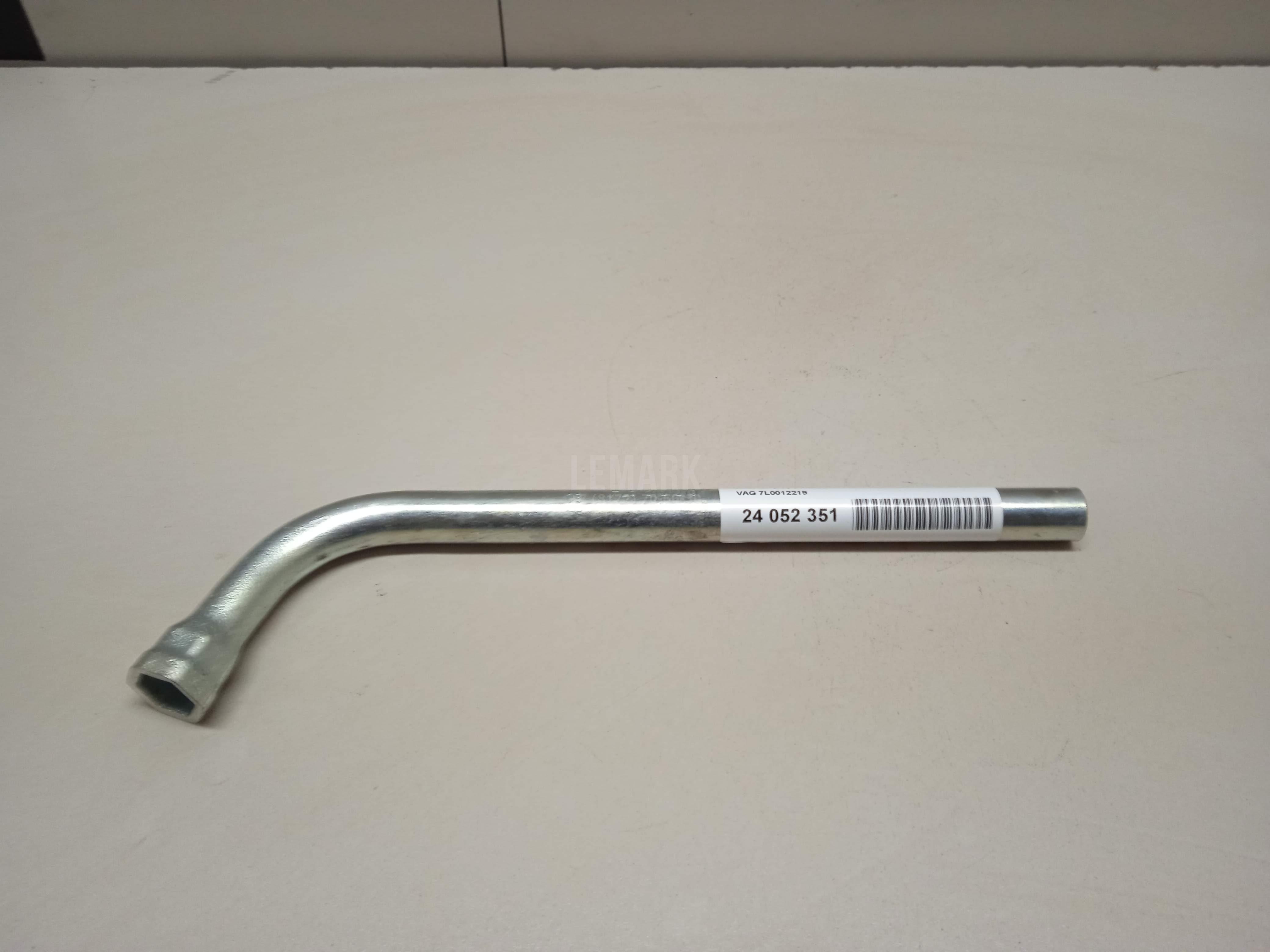 Ключ баллонный 7L0012219 VAG
