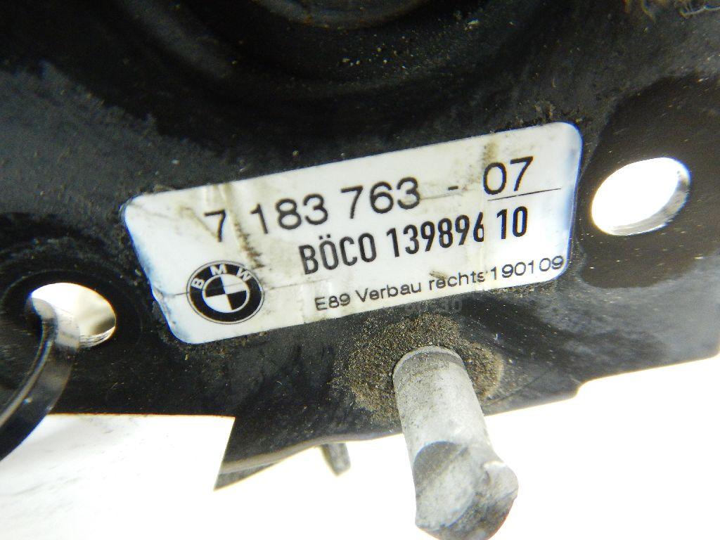 Крючок капота для  BAW M7 2022