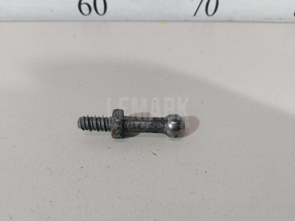 Крепеж 1343081 Ford