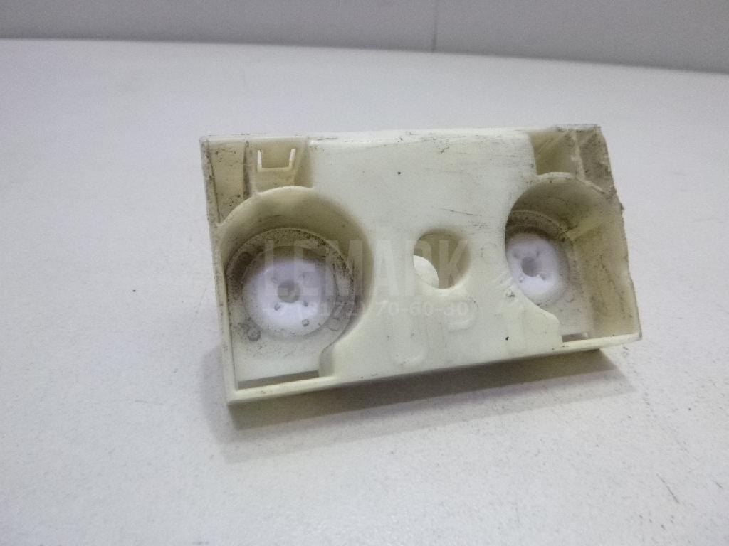 Направляющая заднего бампера 85220JG000 Nissan