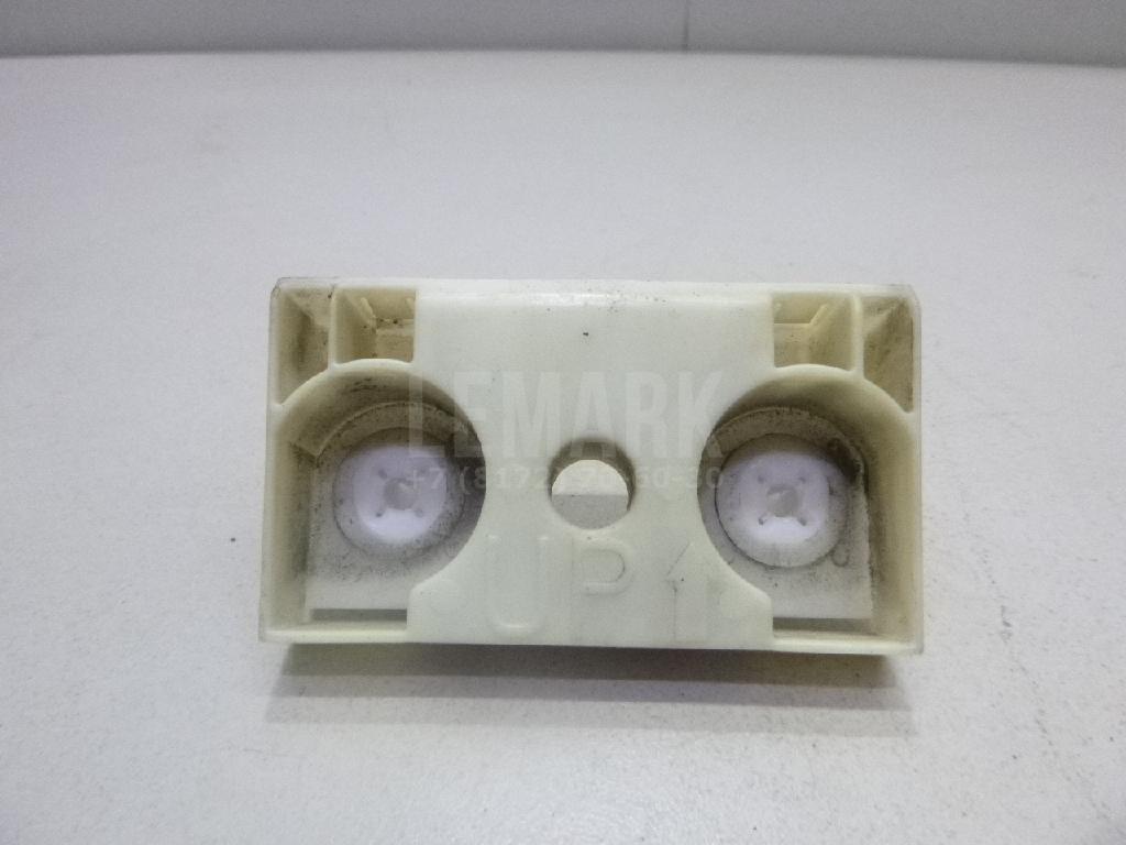 Направляющая заднего бампера 85220JG000 Nissan