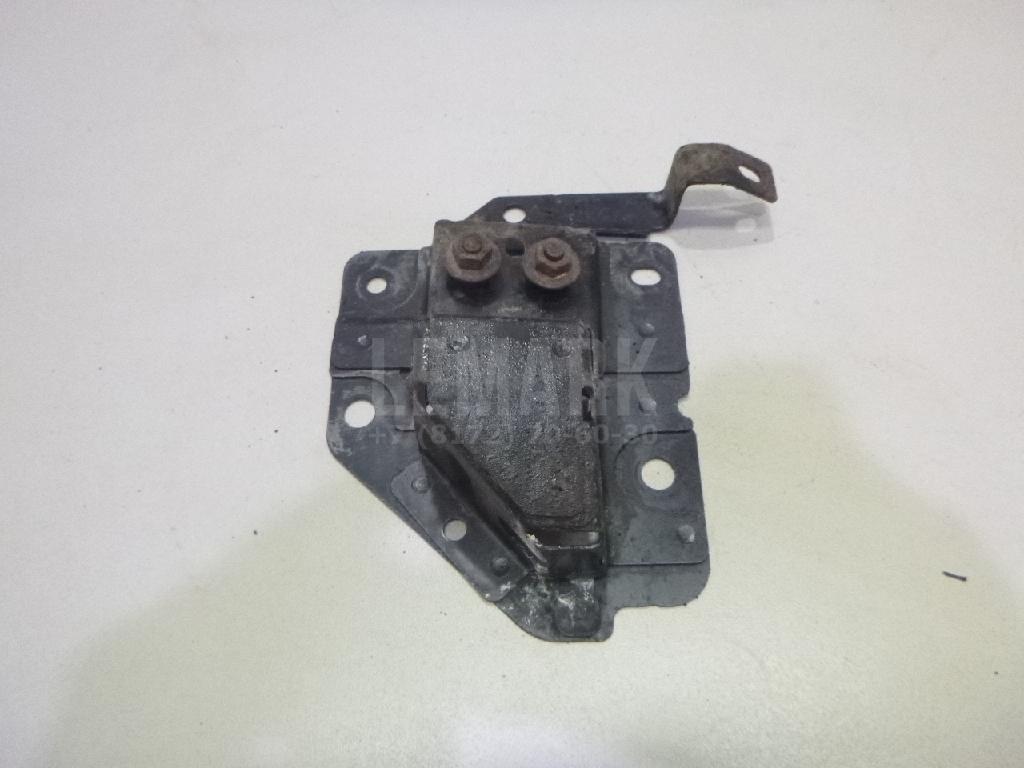 Кронштейн усилителя заднего бампера левый 85211JG01A Nissan